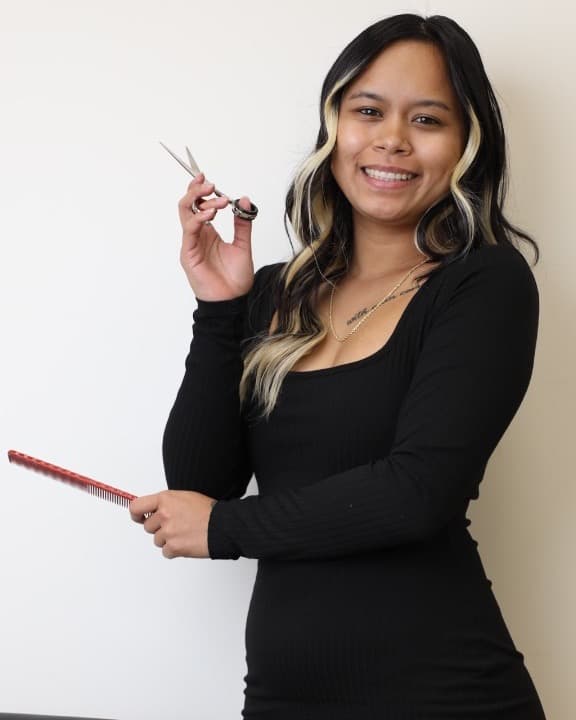 Hermione, Hairstylist at Muse Hawaii