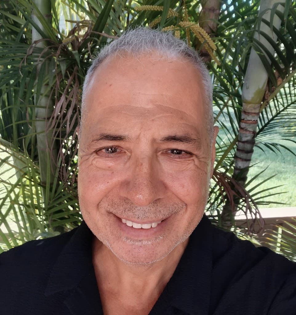 Michael, Hairstylist at Muse Hawaii